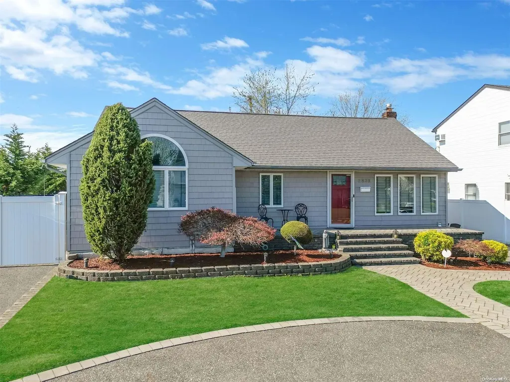2839 Charles Road Wantagh NY 11793
