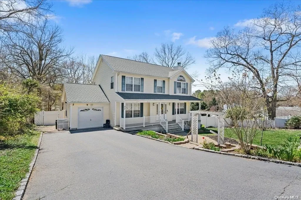 22 Willow Road Rocky Point NY 11778