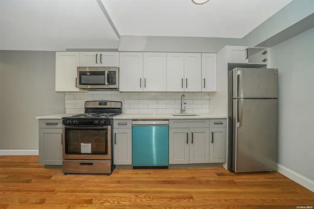 5722 Avenue N Brooklyn NY 11234