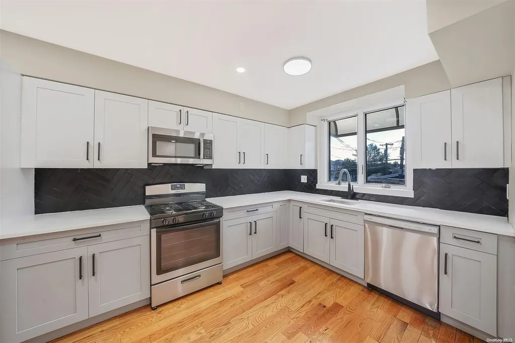 5722 Avenue N Brooklyn NY 11234