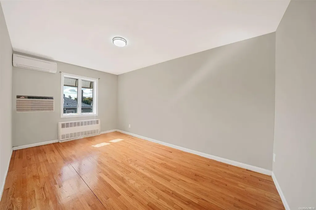 5722 Avenue N Brooklyn NY 11234