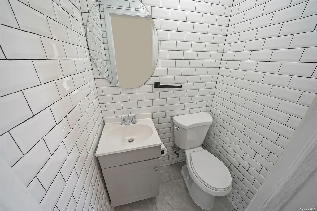 5722 Avenue N Brooklyn NY 11234