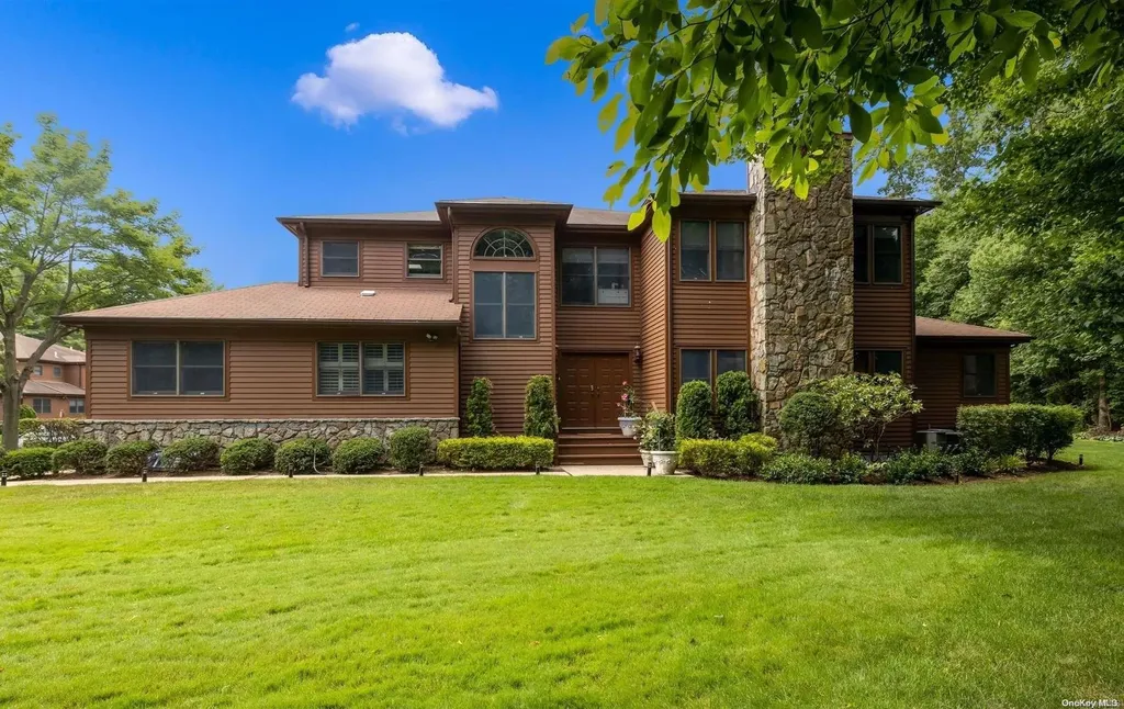 75 Hunt Drive Jericho NY 11753