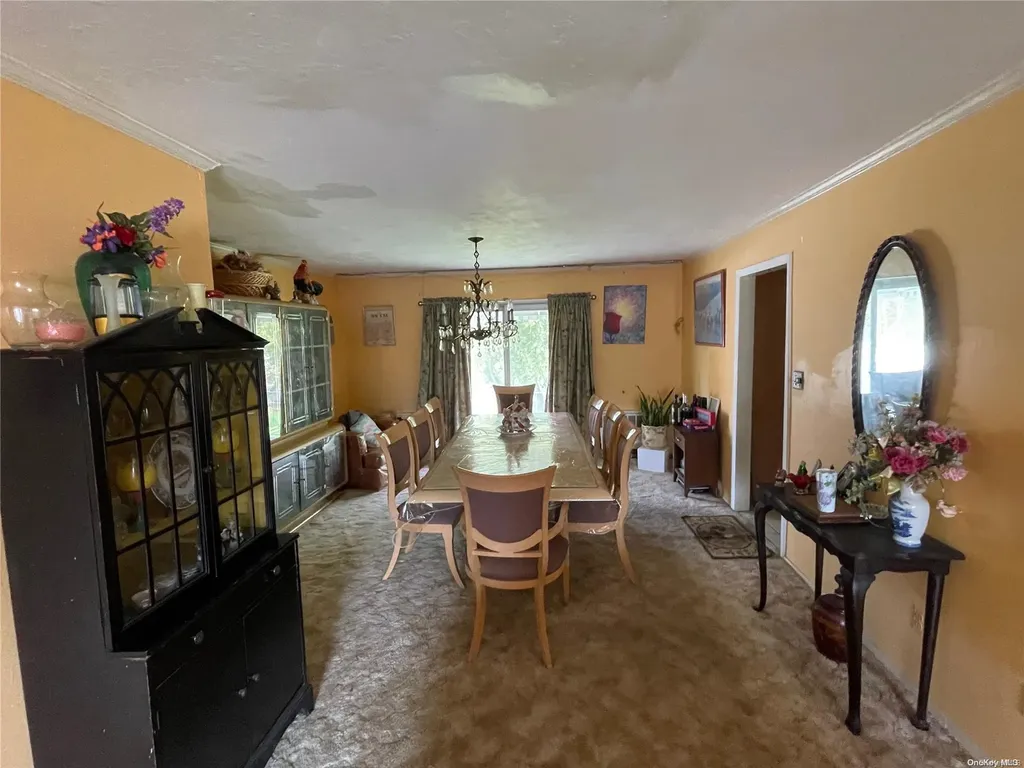 178 Lenox Avenue Uniondale NY 11553