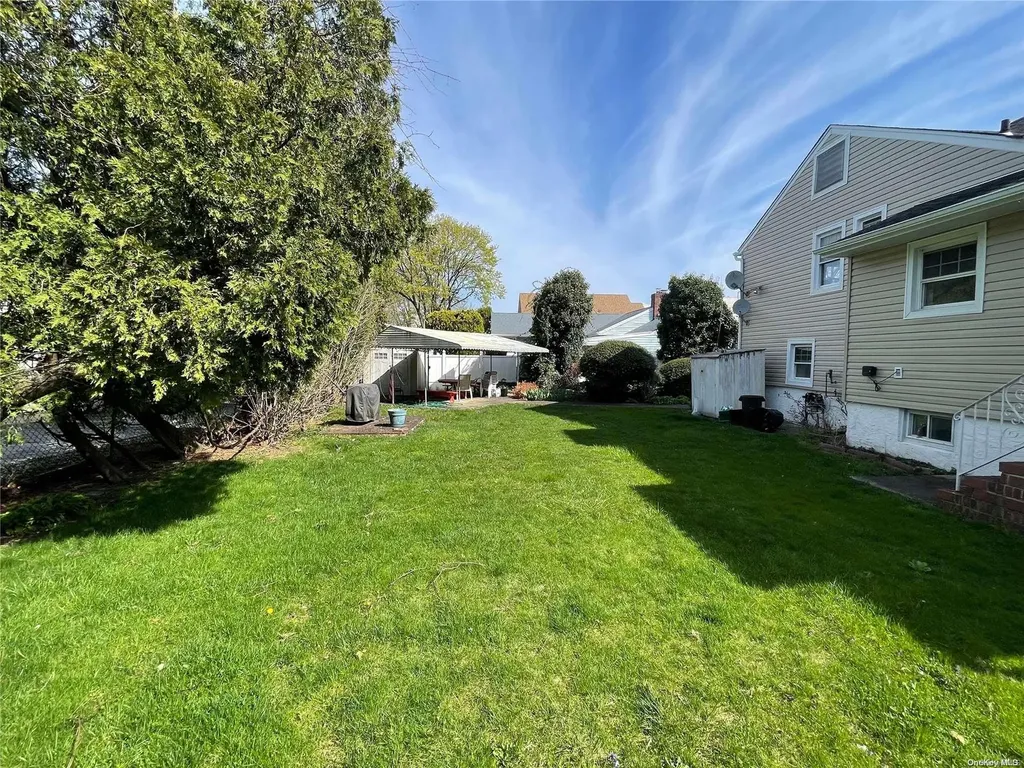 178 Lenox Avenue Uniondale NY 11553
