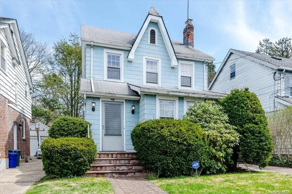 50 Jayson Avenue Great Neck NY 11021