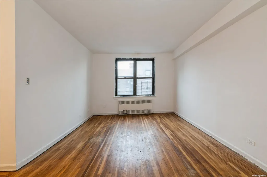 112-50 Northern Boulevard Corona NY 11368