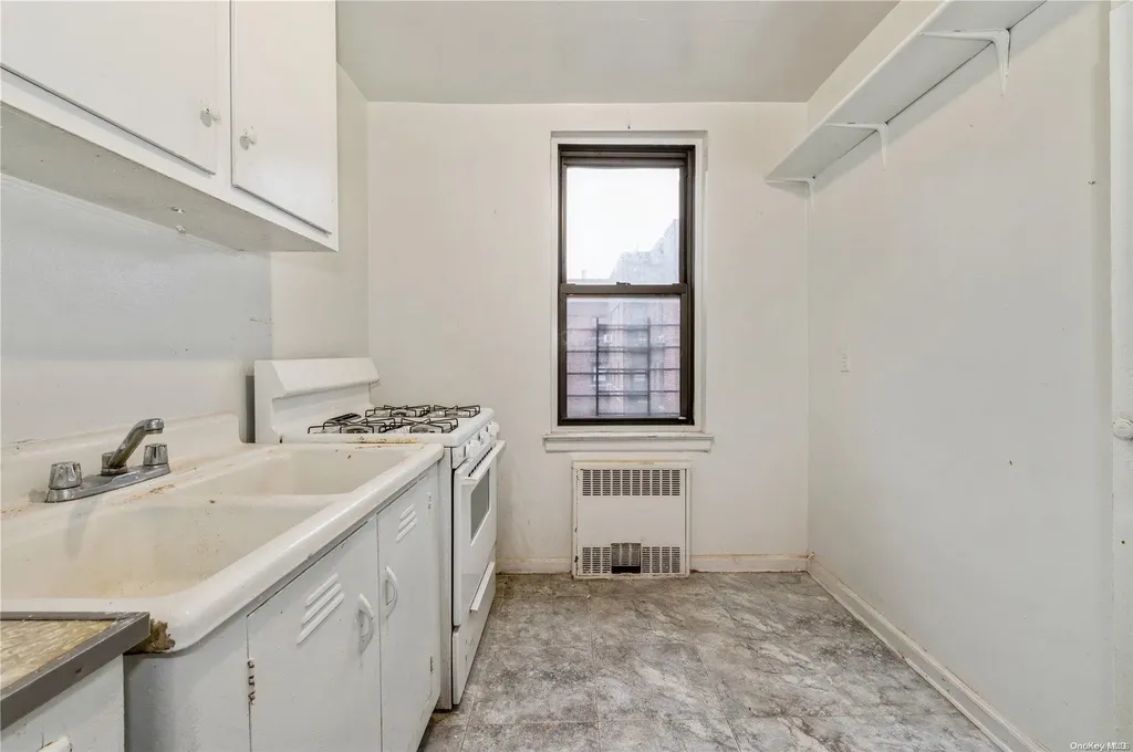 112-50 Northern Boulevard Corona NY 11368