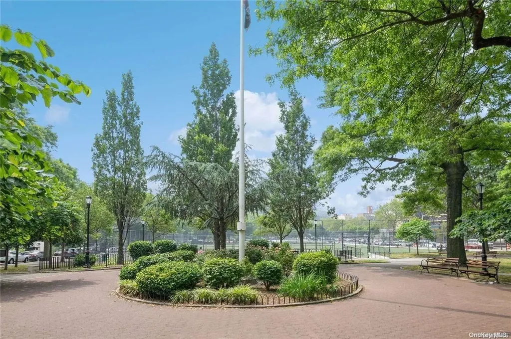112-50 Northern Boulevard Corona NY 11368