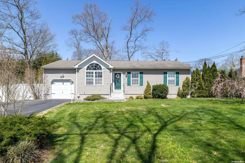 169 Hampton Avenue Mastic NY 11950