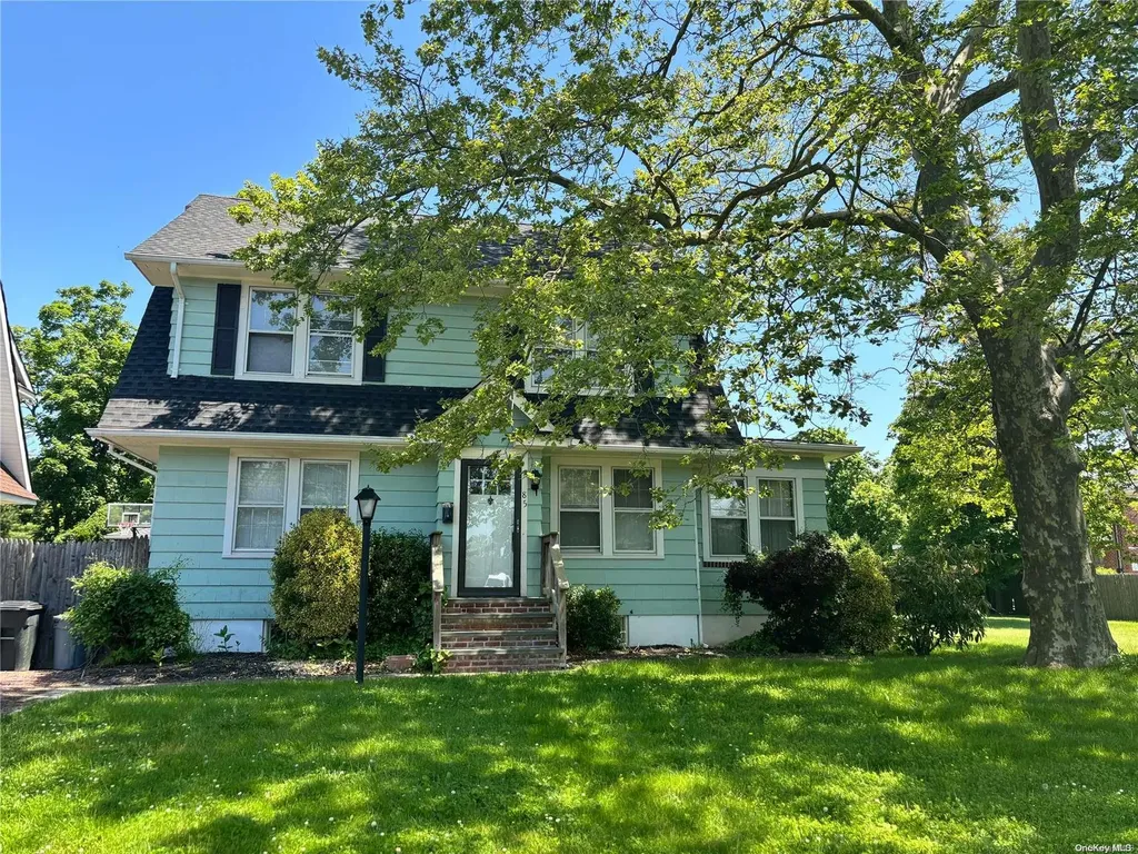 85 S Clinton Avenue Bay Shore NY 11706