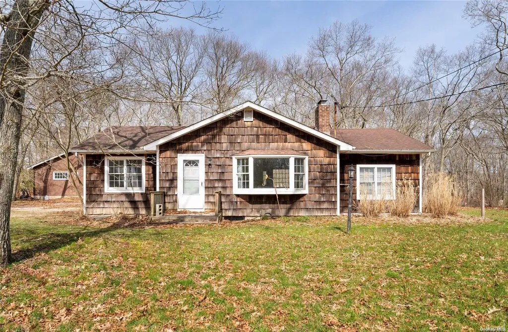 61 E Moriches Boulevard East Moriches NY 11940