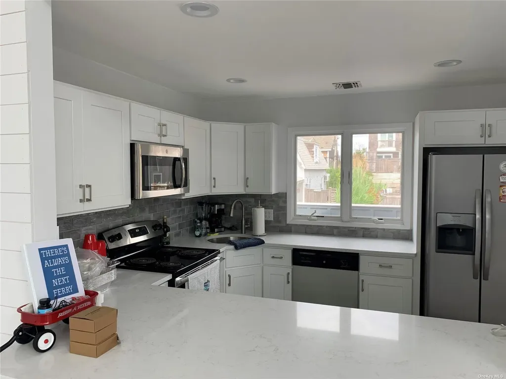 187 Cottage Walk Ocean Beach NY 11770