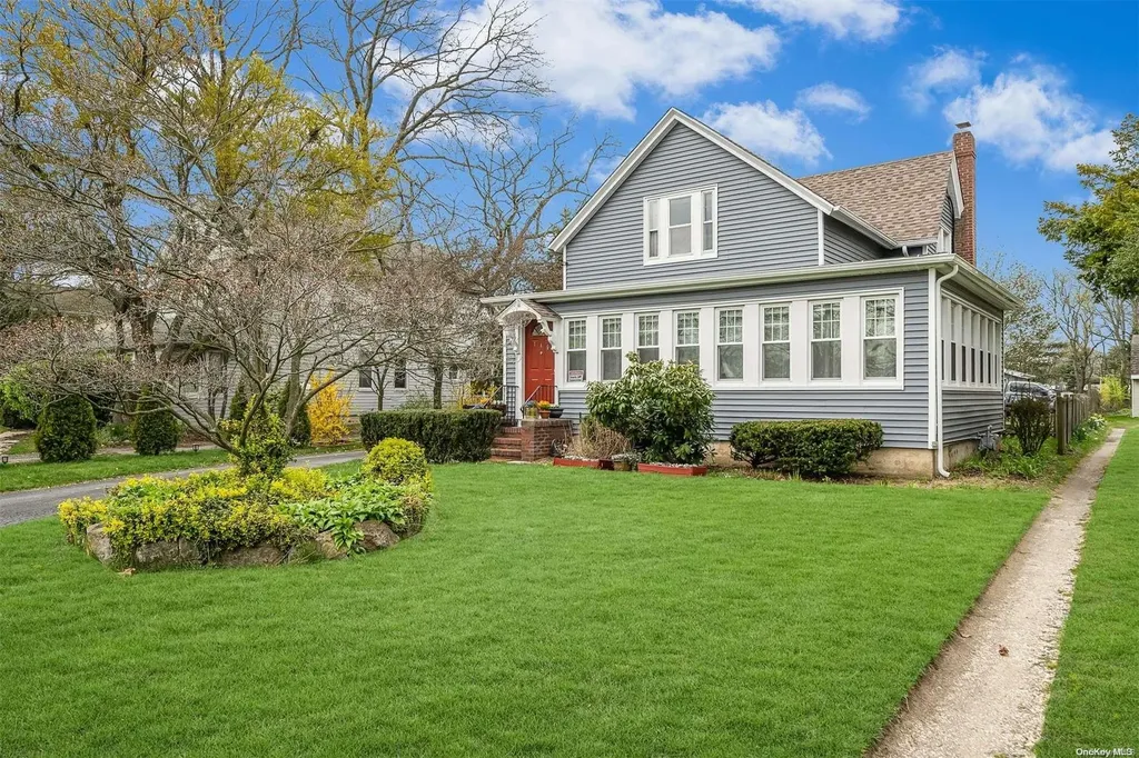 145 Maple Avenue Westbury NY 11590