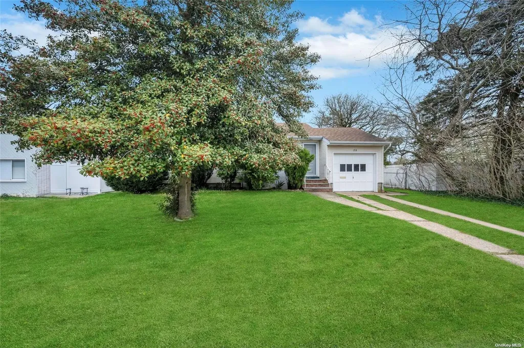 25 Margaret Drive Plainview NY 11803