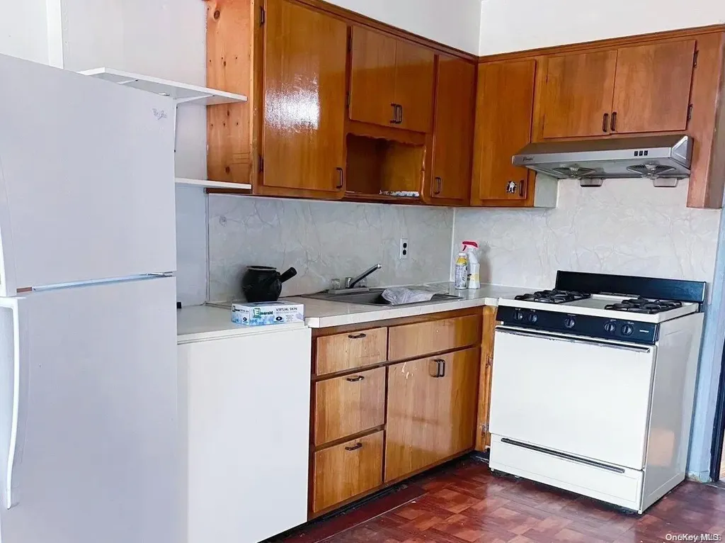 24-90 65th Street Brooklyn NY 11204