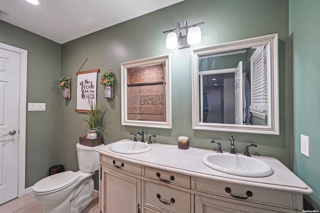 2 Bicycle Court Selden NY 11784