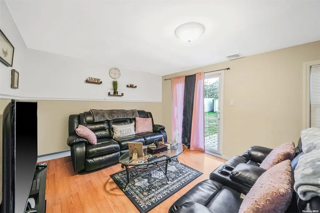 2 Bicycle Court Selden NY 11784