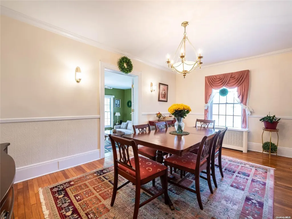 220 Thompson Shore Road Manhasset NY 11030