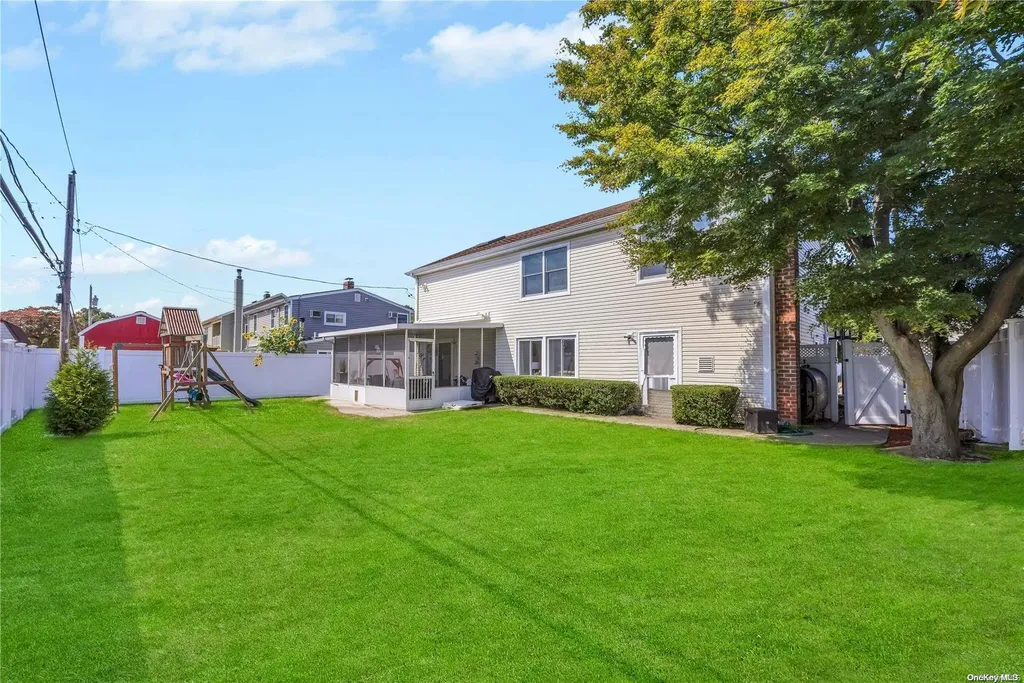 40 Friendly Road Hicksville NY 11801