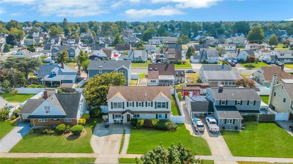 40 Friendly Road Hicksville NY 11801