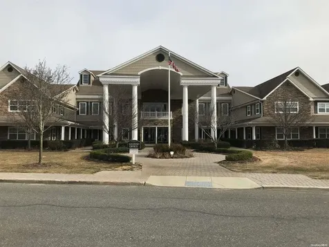 88 Adams Way Sayville NY 11782