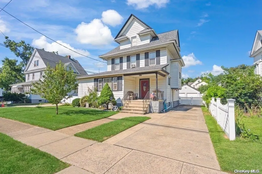 245 Denton Avenue Lynbrook NY 11563