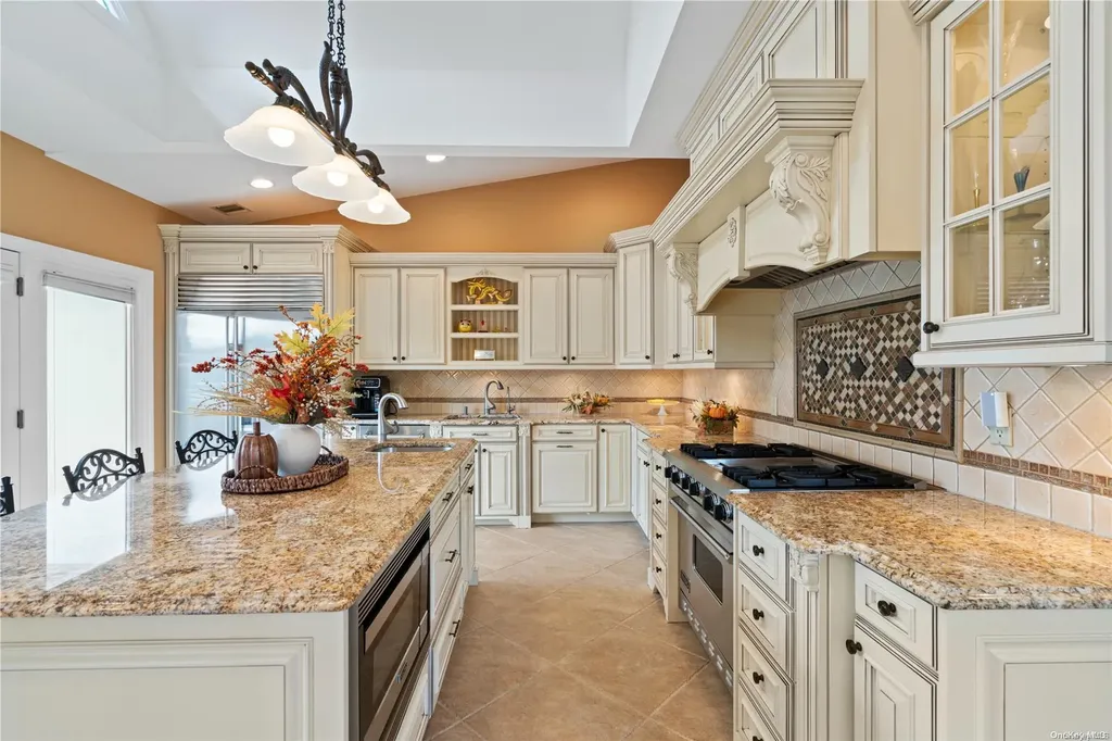 1 Onondaga Place Jericho NY 11753