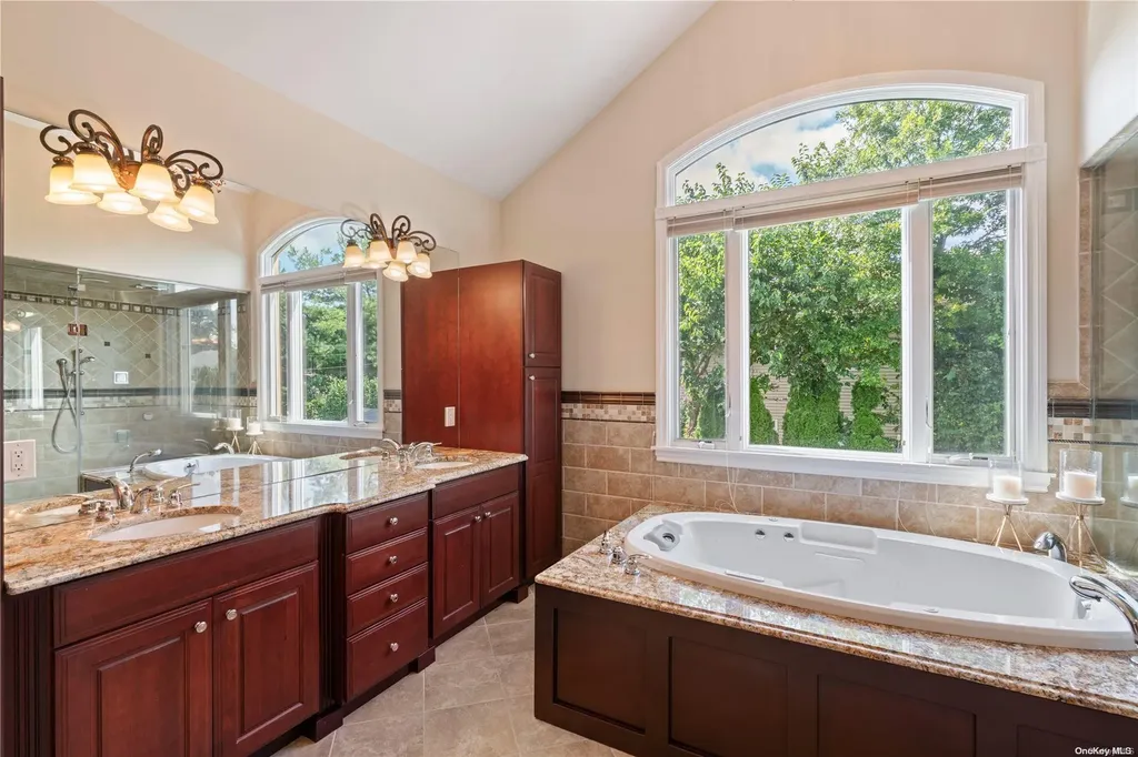 1 Onondaga Place Jericho NY 11753