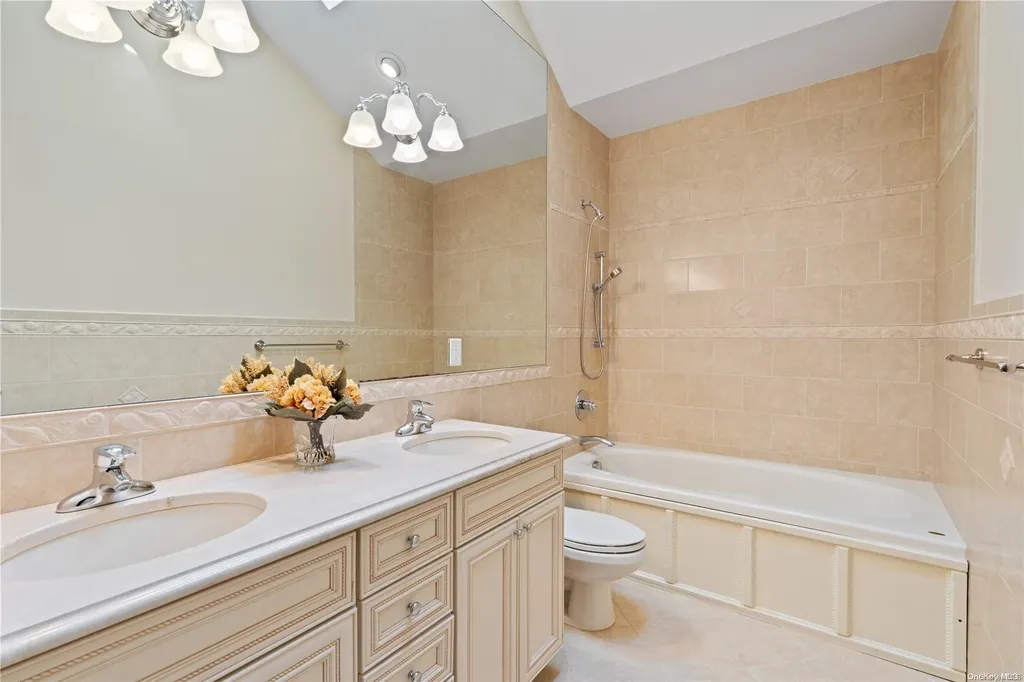 1 Onondaga Place Jericho NY 11753