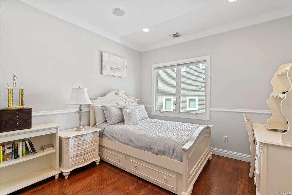 1 Onondaga Place Jericho NY 11753