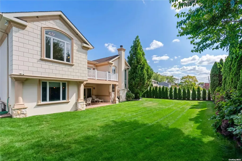 1 Onondaga Place Jericho NY 11753