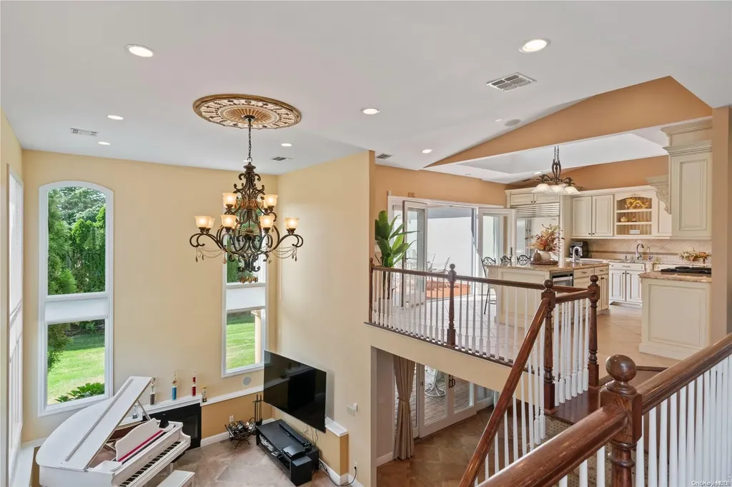 1 Onondaga Place Jericho NY 11753