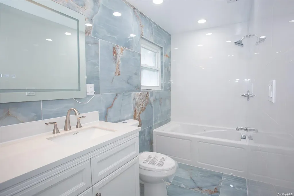2 Nagle Lane Central Islip NY 11722