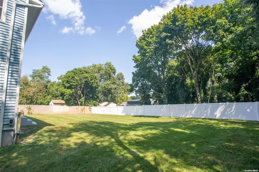 2 Nagle Lane Central Islip NY 11722