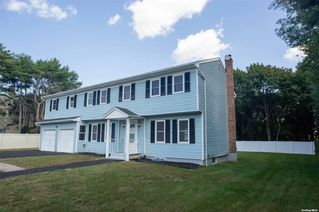 2 Nagle Lane Central Islip NY 11722