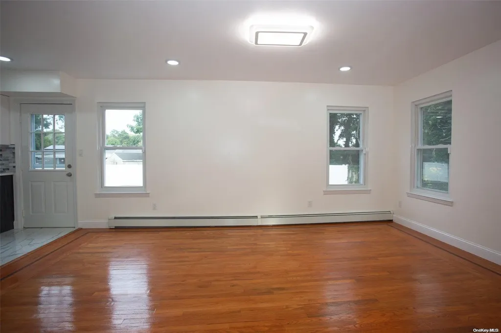 2 Nagle Lane Central Islip NY 11722