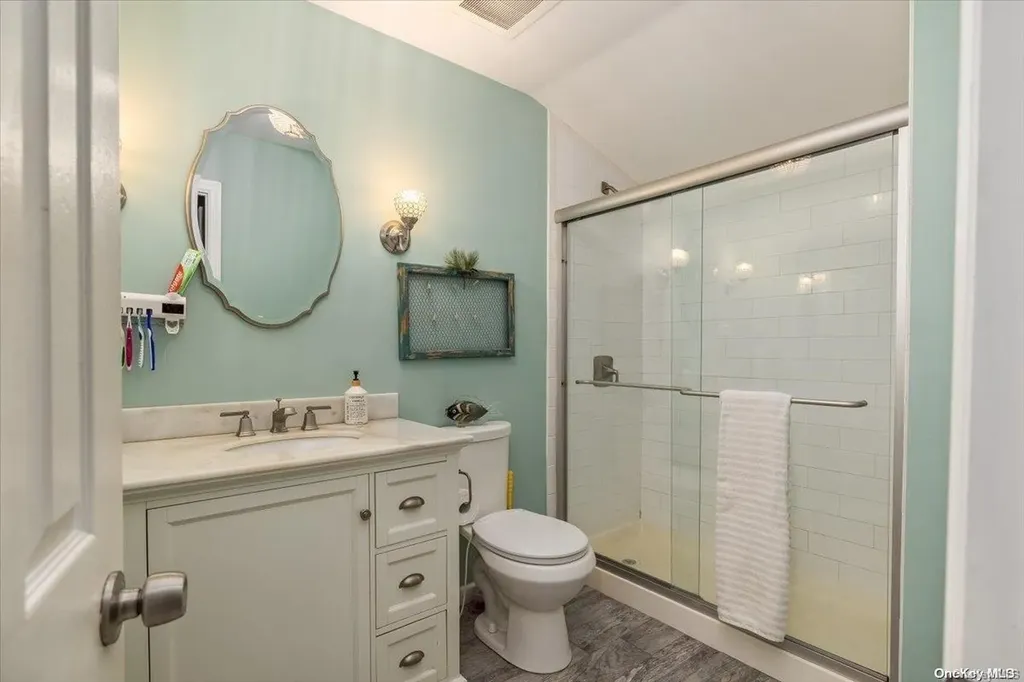 73 Rustic Avenue Medford NY 11763