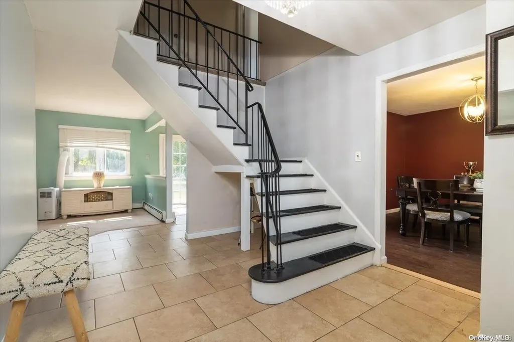 73 Rustic Avenue Medford NY 11763