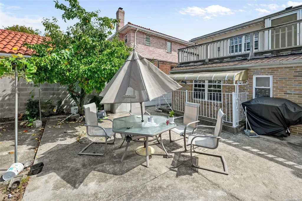 230-09 64th Avenue Bayside NY 11364