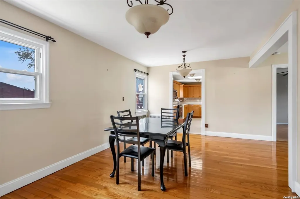 6 Dale Avenue Hempstead NY 11550