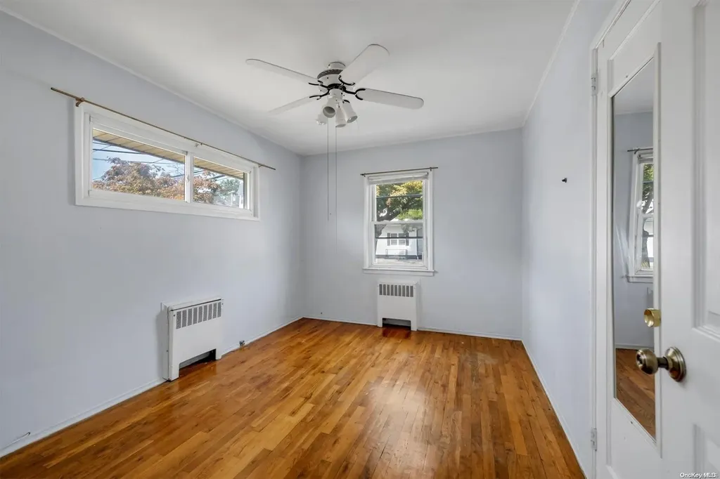 6 Dale Avenue Hempstead NY 11550
