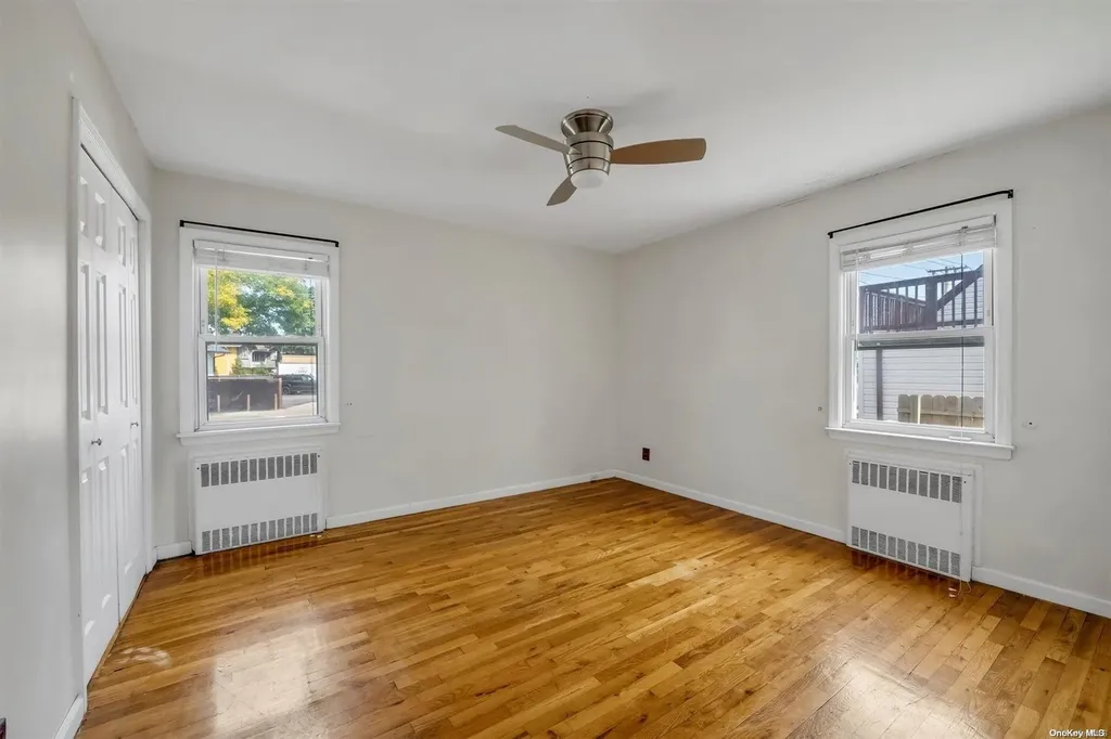 6 Dale Avenue Hempstead NY 11550