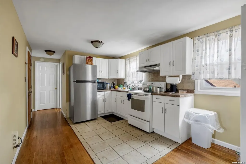 6 Dale Avenue Hempstead NY 11550