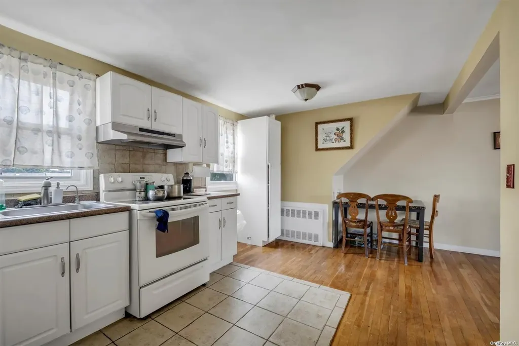 6 Dale Avenue Hempstead NY 11550