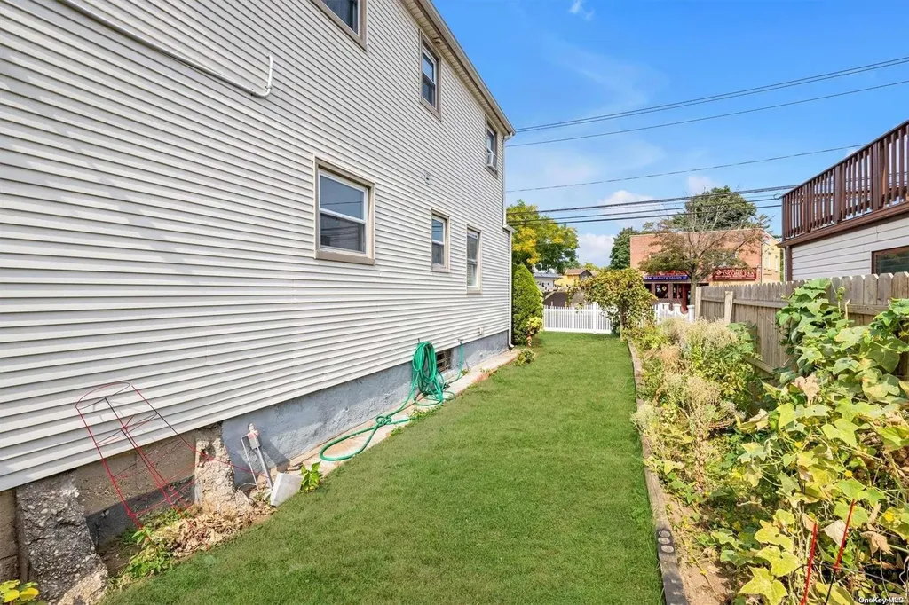 6 Dale Avenue Hempstead NY 11550