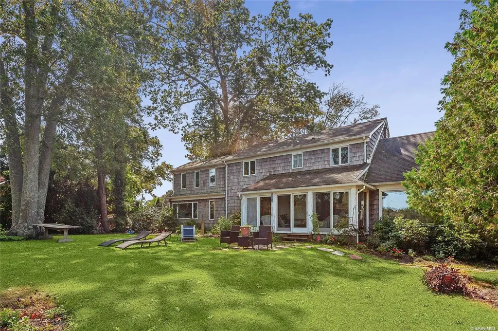 892 Pondview Road Riverhead NY 11901