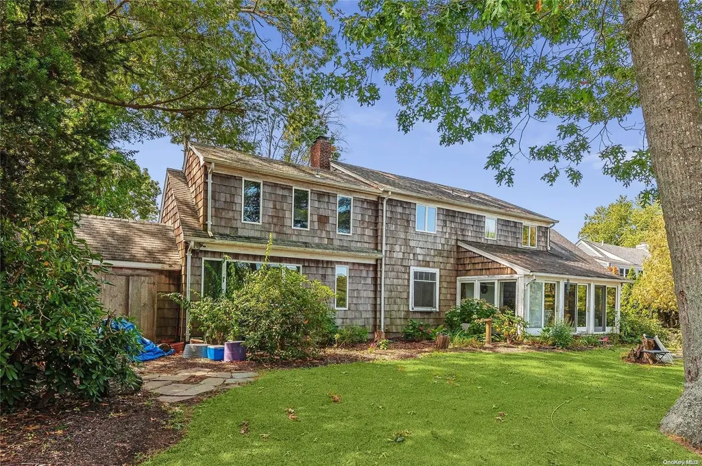 892 Pondview Road Riverhead NY 11901