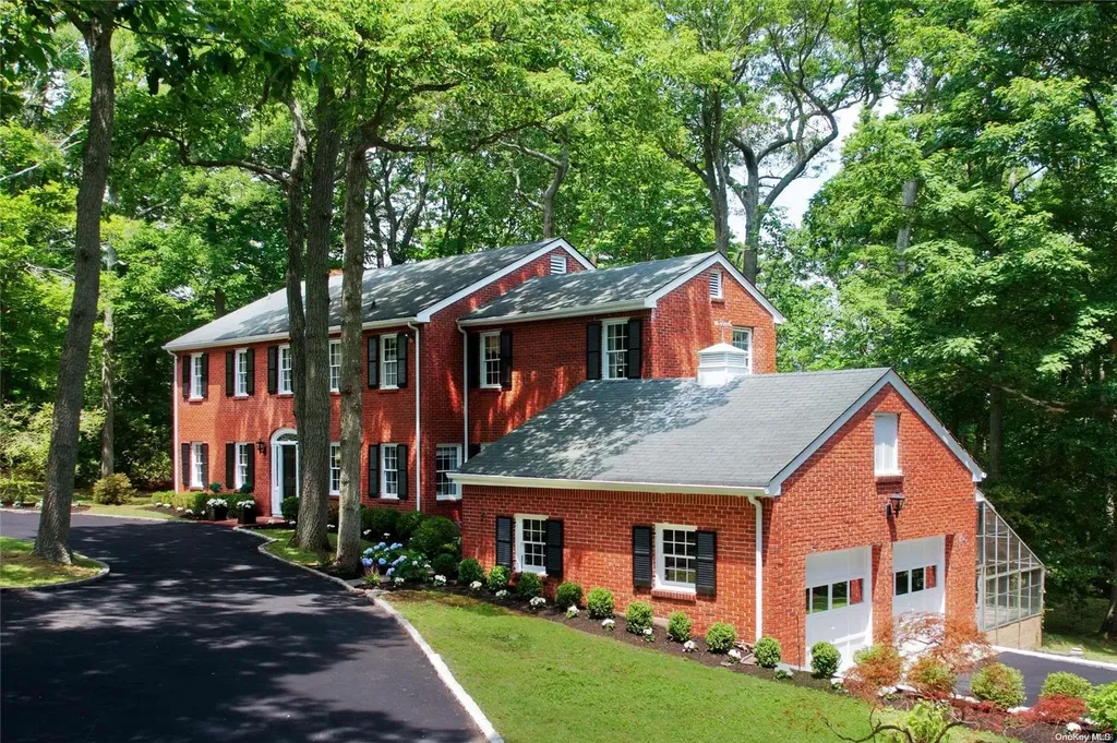 237 Cleft Road Mill Neck NY 11765
