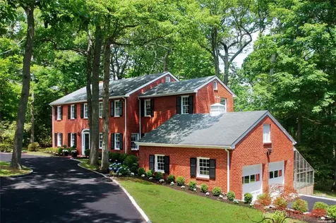 237 Cleft Road Mill Neck NY 11765